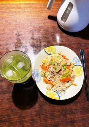 卵と野菜で♡♡お米100%な焼きビーフン-レシピのメイン写真