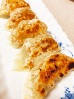 具材は袋で簡単に☆家庭の白菜餃子-レシピのメイン写真