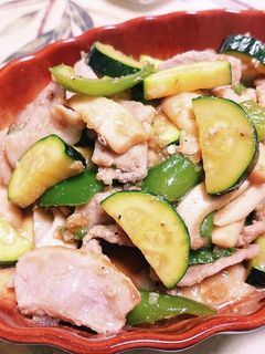 ポン酢で♪ズッキーニと豚肉のバタポン炒め-レシピのメイン写真