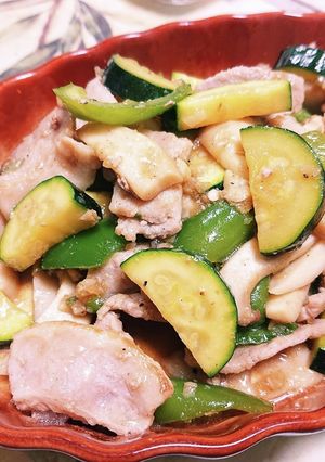 ポン酢で♪ズッキーニと豚肉のバタポン炒め-レシピのメイン写真