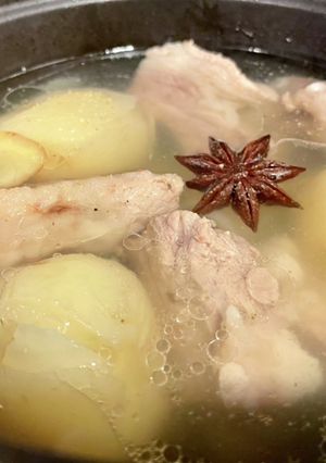 スペアリブと新じゃがの薬膳風スープ-レシピのメイン写真