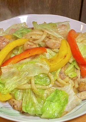 パプリカとレタスの焼きうどん-レシピのメイン写真
