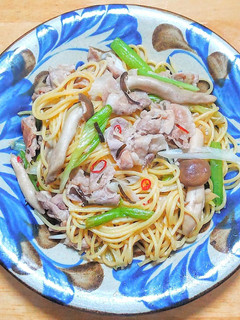 豚バラ肉と小松菜と塩コブの和風パスタ-レシピのメイン写真