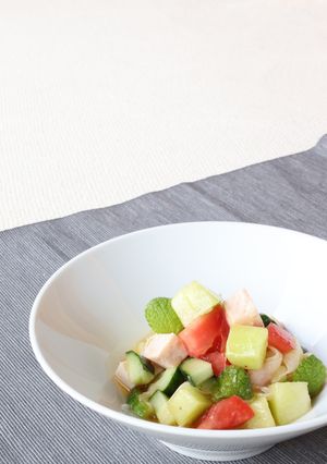 メロンと鶏ハムサラダ-レシピのメイン写真