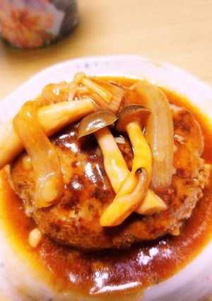 キノコの煮込みハンバーグ꙳★*ﾟ-レシピのメイン写真