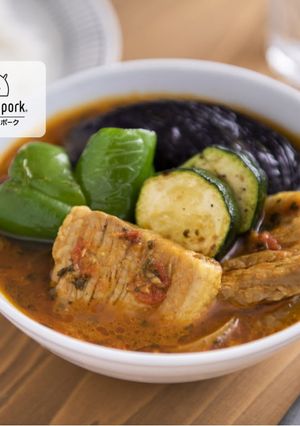 夏に！豚バラ肉となすの夏野菜スープカレー-レシピのメイン写真