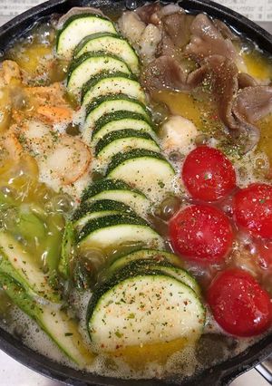 【キャンプ飯】しじみと旬野菜のアヒージョ-レシピのメイン写真
