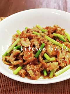 簡単☆ジューシー♪豚肉とにんにくの芽炒め-レシピのメイン写真