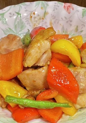 鶏もも肉とパプリカの生姜焼き-レシピのメイン写真