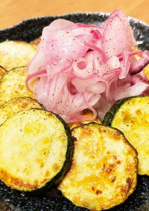 ズッキーニソテー甘酢玉ねぎ添え-レシピのメイン写真