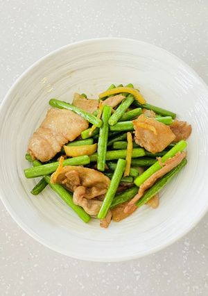 簡単!作り置き! 豚肉とにんにくの芽-レシピのメイン写真