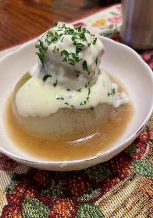新玉ねぎの肉詰めチーズ掛け-レシピのメイン写真