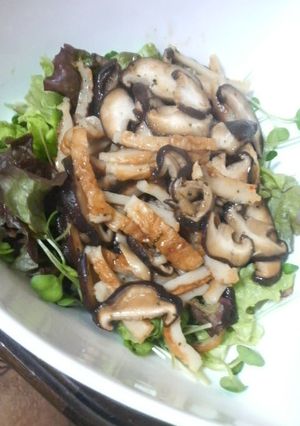 椎茸とちくわのホットサラダ♪-レシピのメイン写真