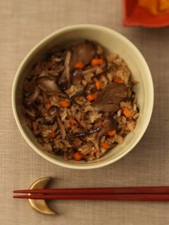 きのこと塩こんぶのしょうが炊き込みご飯-レシピのメイン写真