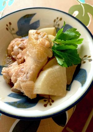 ニンニクで食欲UP！鳥手羽元と大根煮-レシピのメイン写真