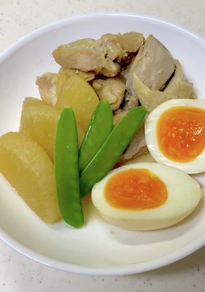 角煮の残り汁で大根と鶏肉の煮物^^-レシピのメイン写真