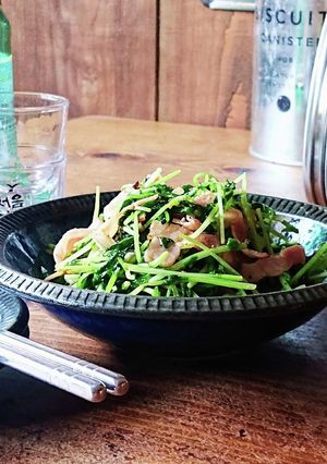 おうち居酒屋★豆苗とベーコンでおつまみ-レシピのメイン写真