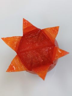 ミニトマトの飾り切り~お花トマト~-レシピのメイン写真