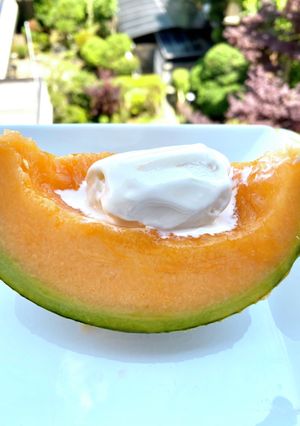 メロンにアイスクリーム-レシピのメイン写真
