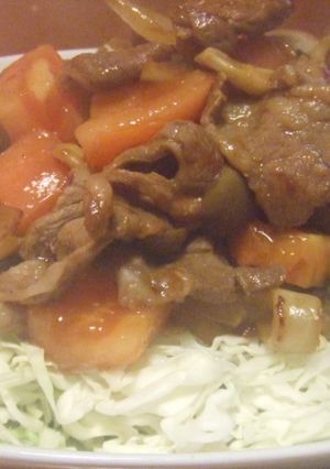 ラム肉とトマトでピリ辛炒め-レシピのメイン写真