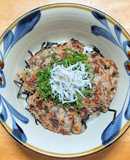 薬味入りアジのたたきでサンガ焼き丼