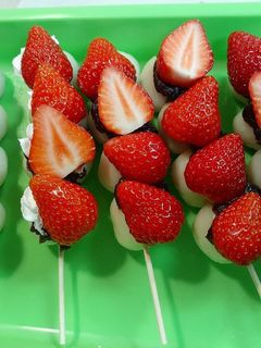 豆腐白玉で作る!いちご団子-レシピのメイン写真