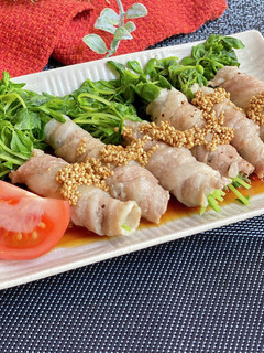 レンジで簡単!豆苗の豚バラ巻き-レシピのメイン写真