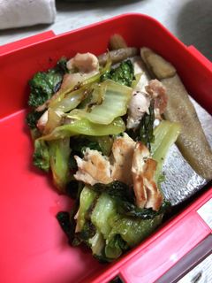 レタスと豚肉の塩ダレ炒め-レシピのメイン写真