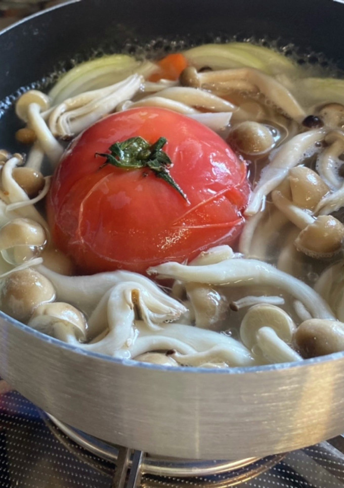 スープのトマトは皮を剥かずにそのまんま-レシピのメイン写真