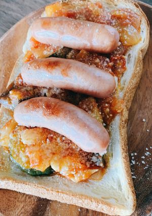 たっぷり野菜トマトソースのトースト-レシピのメイン写真