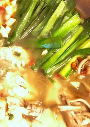 暑い季節に!鶏つみれとニラのスタミナ鍋-レシピのメイン写真