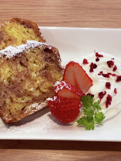 お家カフェ❀盛り付け案・パウンドケーキ①-レシピのメイン写真