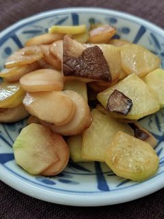 ブロッコリーの茎とエリンギの醤油炒め-レシピのメイン写真