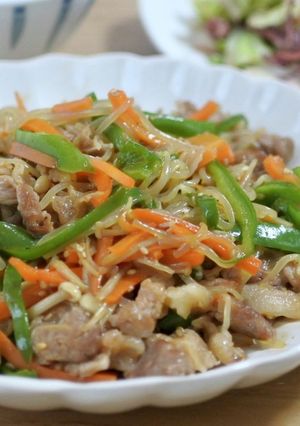 野菜たっぷり白滝チャプチェ-レシピのメイン写真
