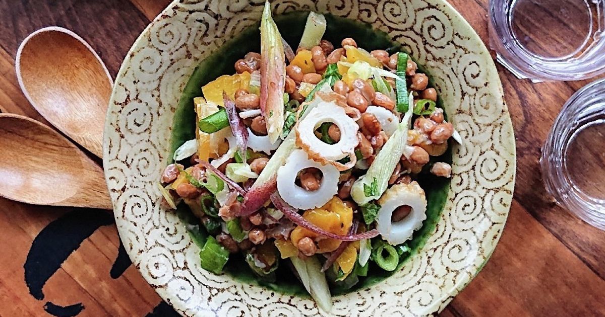 ちくわ納豆 おうち居酒屋☆薬味てんこ盛り！ちくわ納豆 by ちーすけ