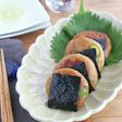 枝豆入りじゃがいももちの甘辛いそべ焼き