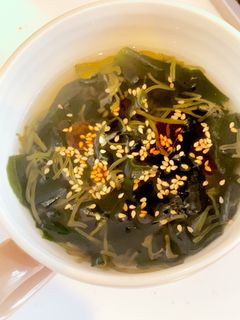 簡単すぎ!めかぶのスープ-レシピのメイン写真
