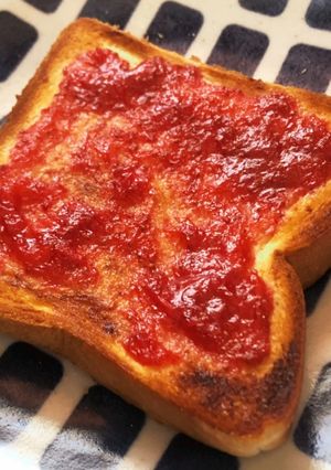 マヨネーズと焼きジャムのパン-レシピのメイン写真