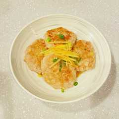 รูปของ 豚ひき肉で簡単！　れんこんとつくね！