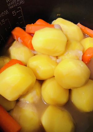お芋の丸煮　炊飯器にお任せで簡単楽ちん♪-レシピのメイン写真
