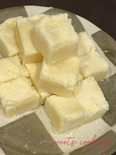 ホワイトチョコチーズケーキ-レシピのメイン写真