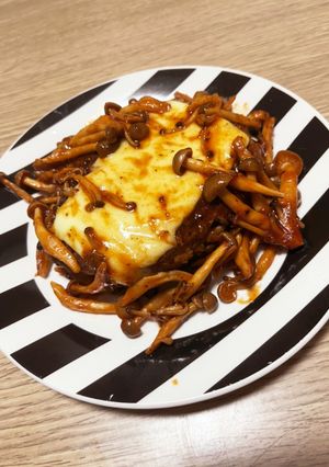 簡単♪ダブルチーズのデミグラスハンバーグ-レシピのメイン写真
