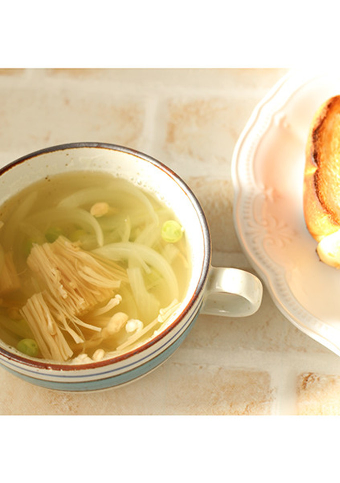 白だしで作る｜玉ねぎ＆えのき、豆のスープ-レシピのメイン写真
