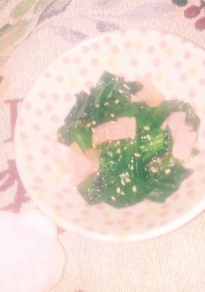 お弁当にも！小松菜とベーコンの炒め物-レシピのメイン写真