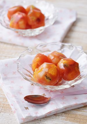 野菜ジュースで☆まんまるフルーツベジ寒天-レシピのメイン写真
