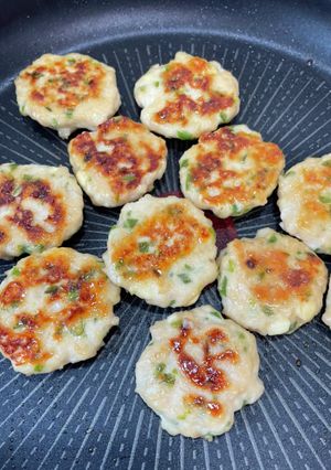【離乳食後期～】ピーマンチーズハンバーグ-レシピのメイン写真
