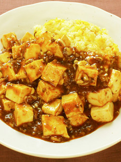 ランチにも♪麻婆豆腐チャーハン-レシピのメイン写真