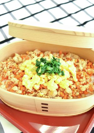 にんじん鶏そぼろごはん-レシピのメイン写真