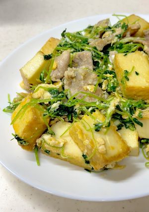 厚揚げで豆苗チャンプルー^^-レシピのメイン写真