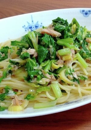 セロリの葉とツナの和風パスタ-レシピのメイン写真